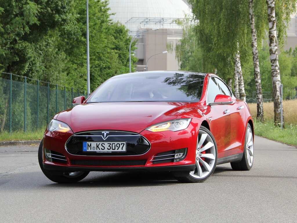 Tesla Model S (5YJS) 1 поколение, лифтбек (01.2012 - 11.2016)